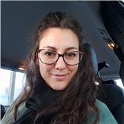 Profesora con más de cinco años de experiencia imparte clases de idiomas, primaria y y secundaria.